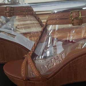 RALPH LAUREN DARK TAN WEDGE STUDDED SANDALS 8.5B